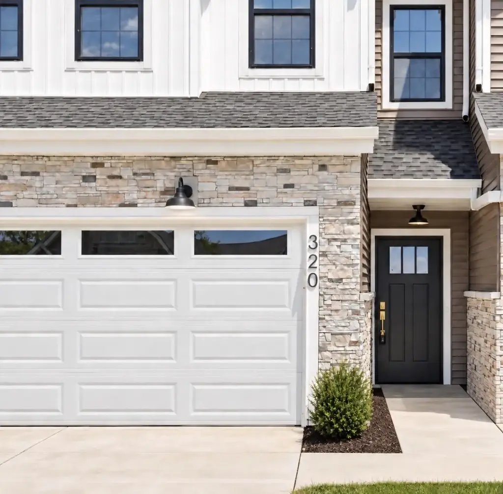 320 Maple Street, Pardeeville
