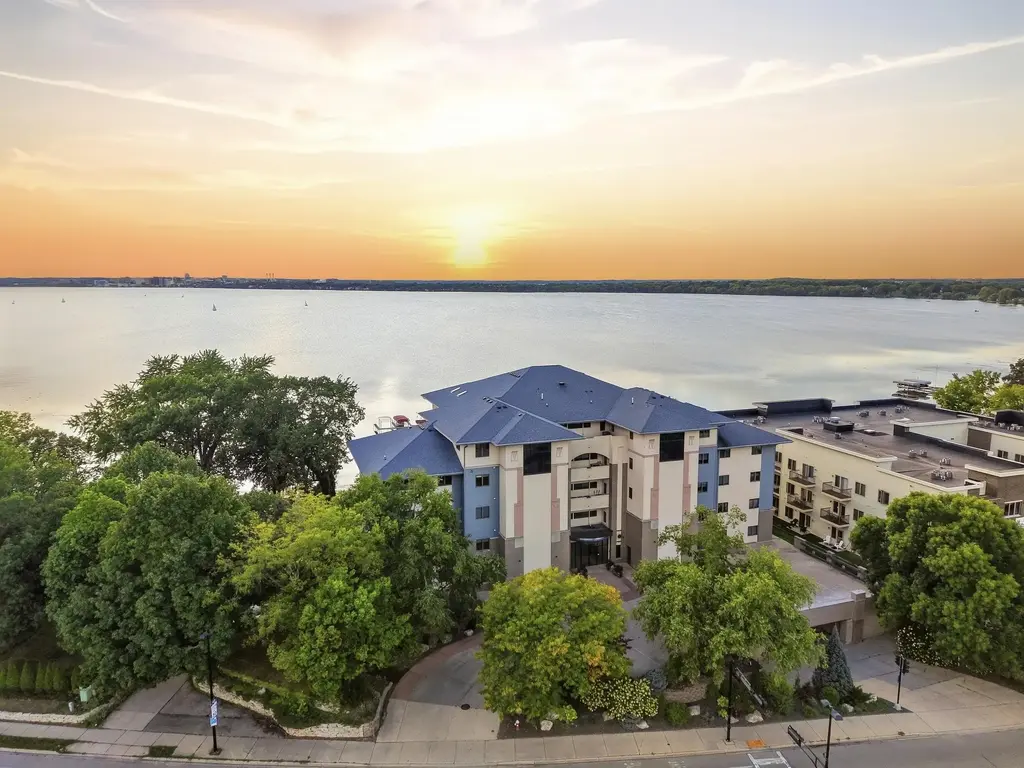 #404 - 4101 Monona Drive, Monona