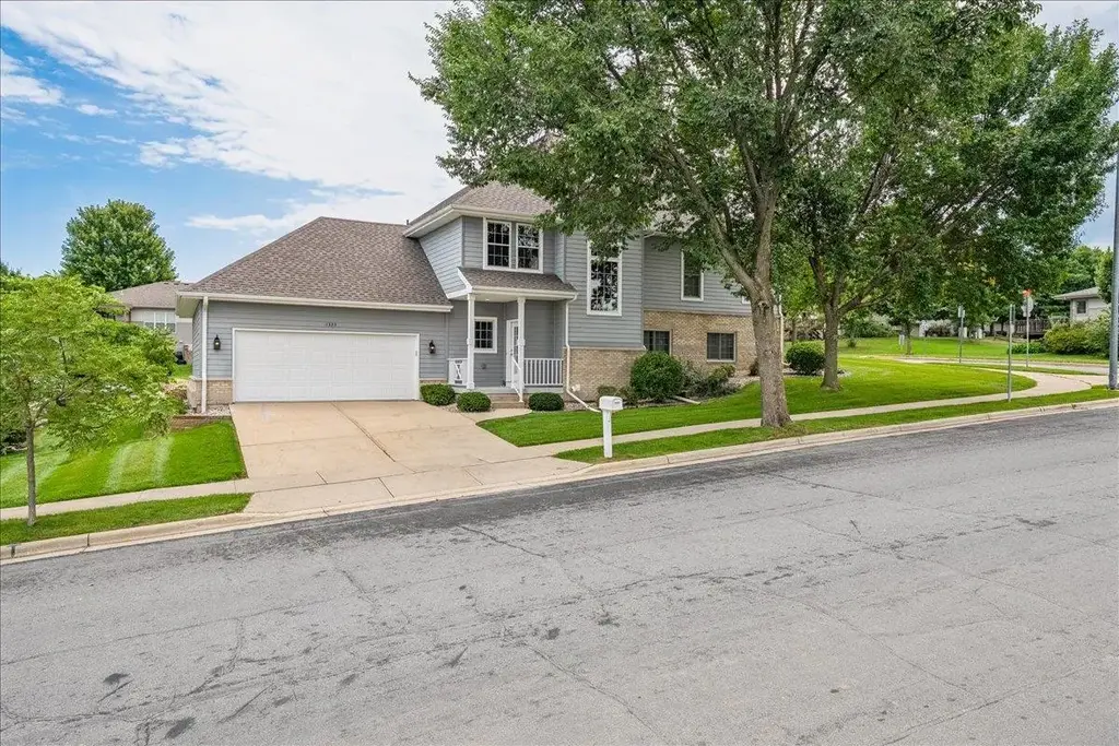 1333 Waldorf Boulevard, Madison