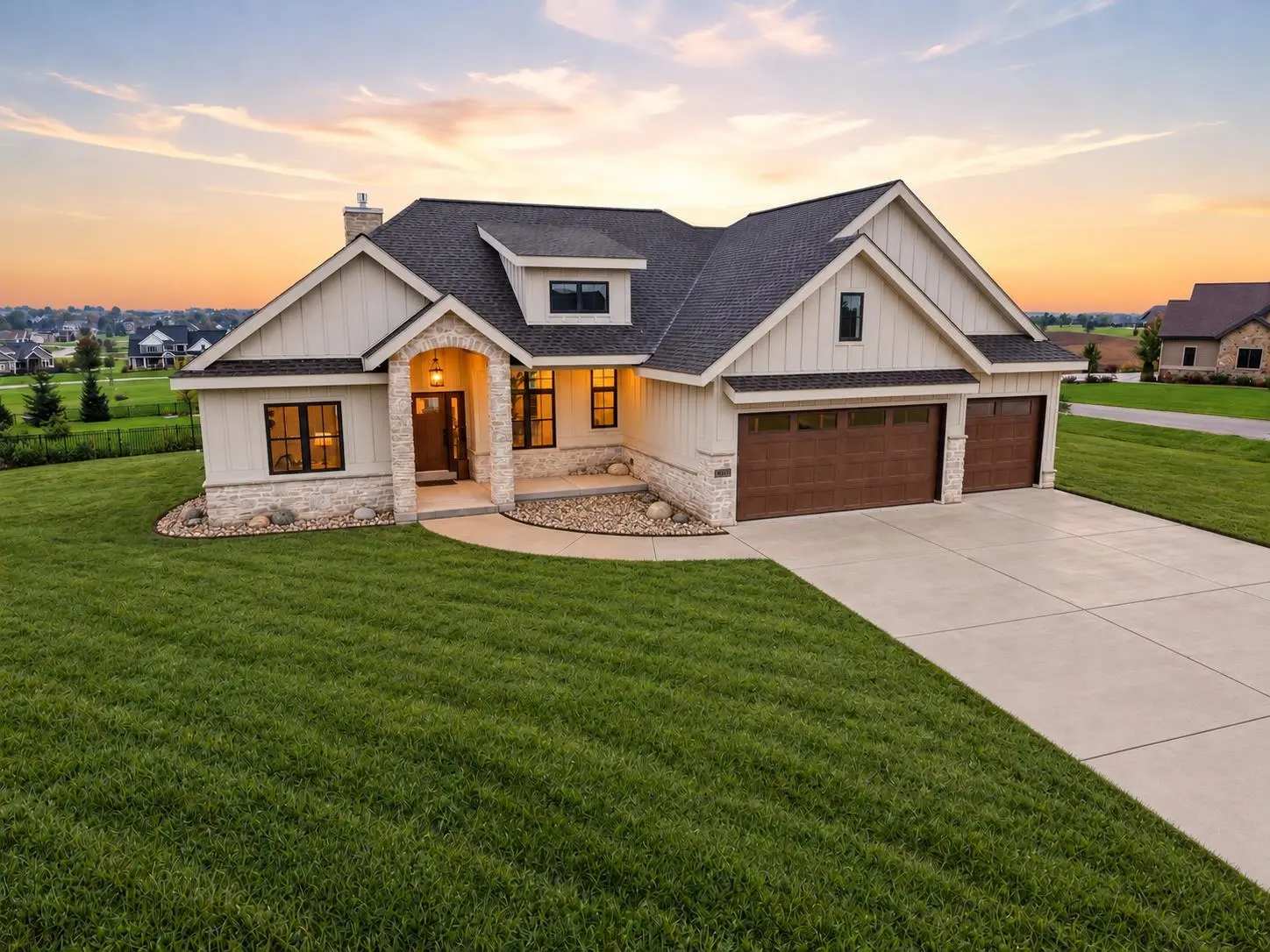 Photo of Listing #2032424