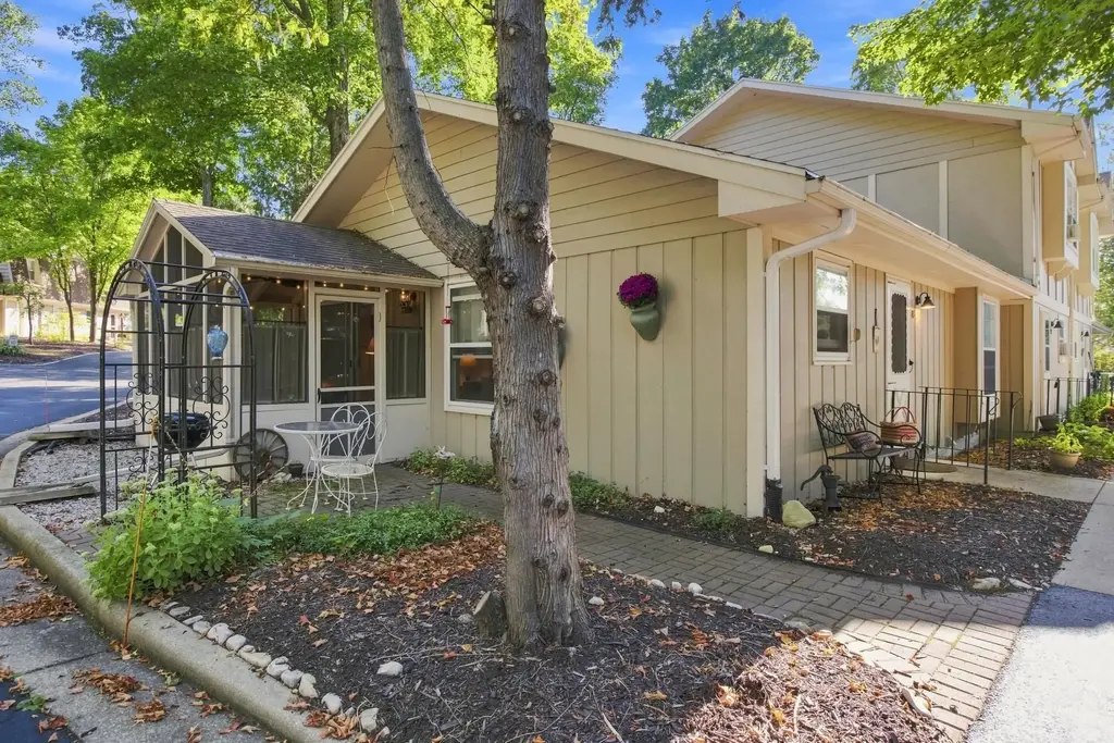 #28 - 10701 Timber Ridge Circle, Sister Bay