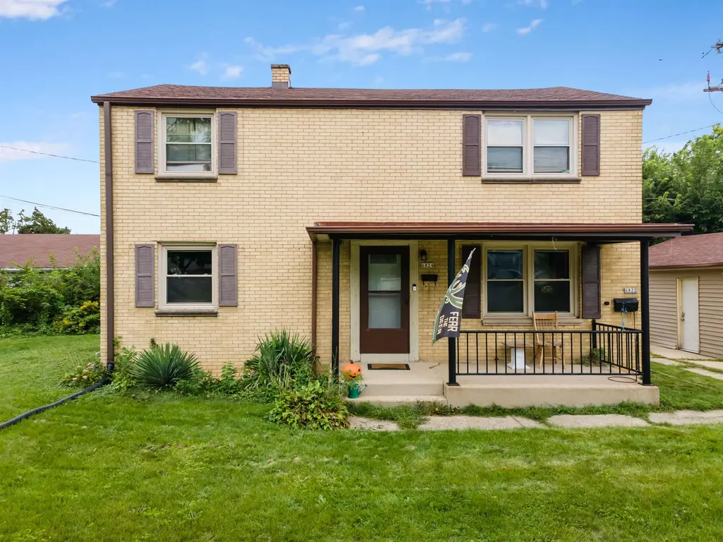 6822-6824 W Cleveland Avenue, Milwaukee