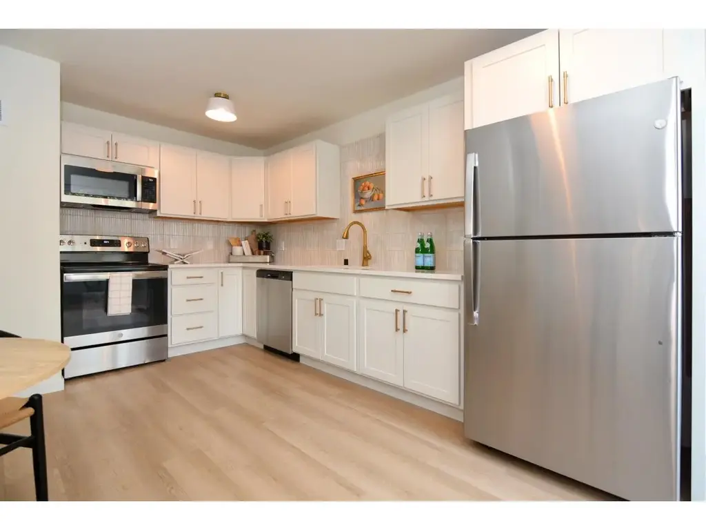 442 East Bluff, Madison