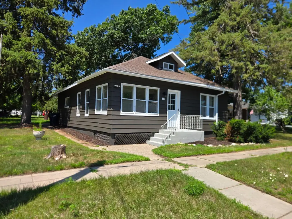 326 Rogers Street, Lyndon Station