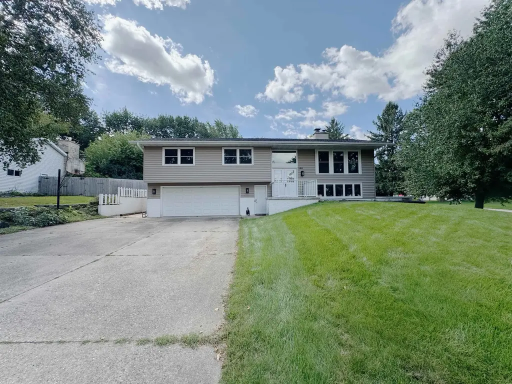 100 Canterbury Court, Waunakee
