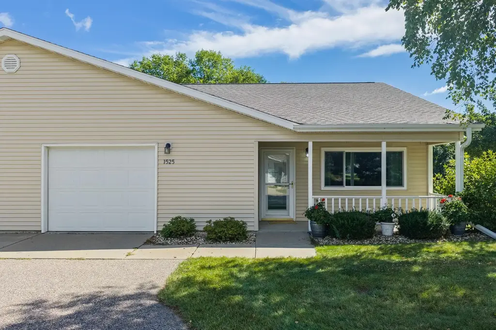 1525 15th Street, Baraboo