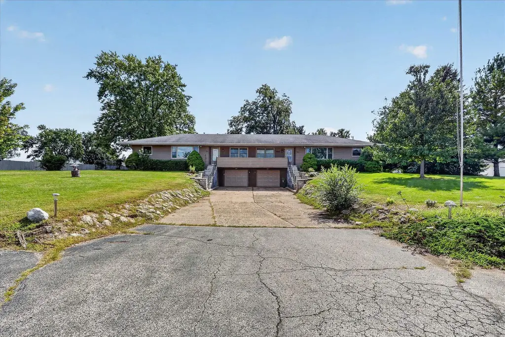801 W Highway 11, Rock