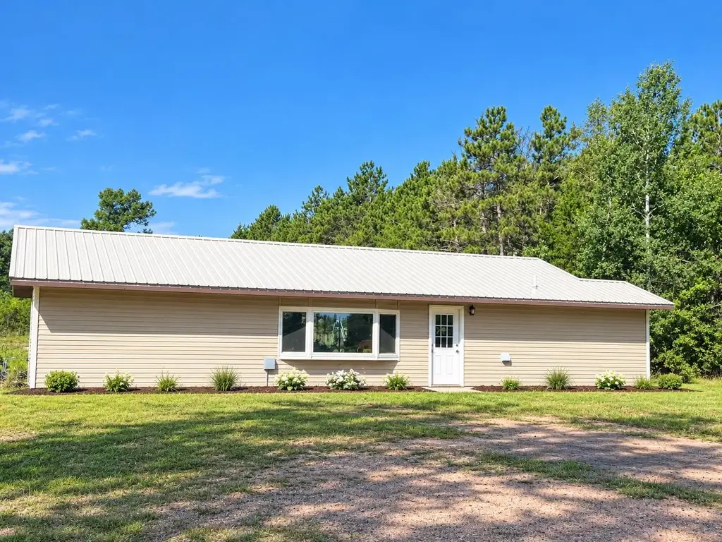 1053 Highway 13, Big Flats
