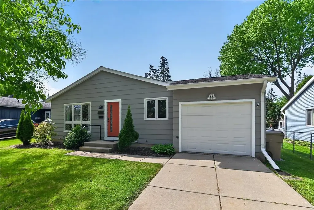 6105 Birch Hill Drive, Madison