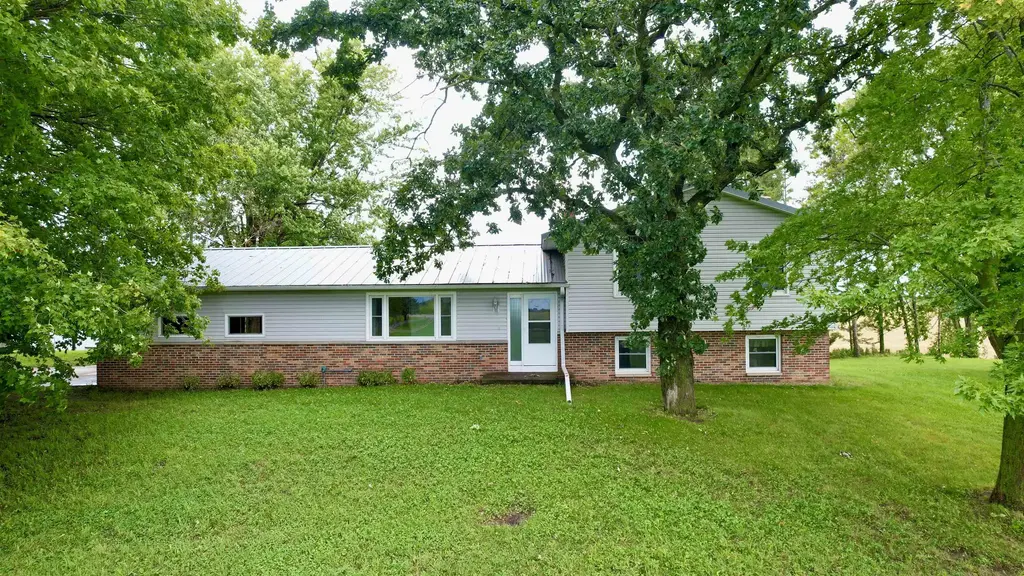 N9592 Yew Road, Trenton