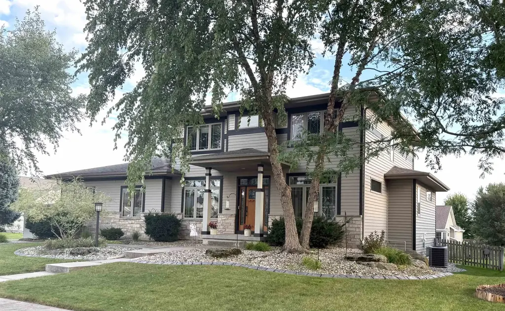 4361 Wren Court, Windsor