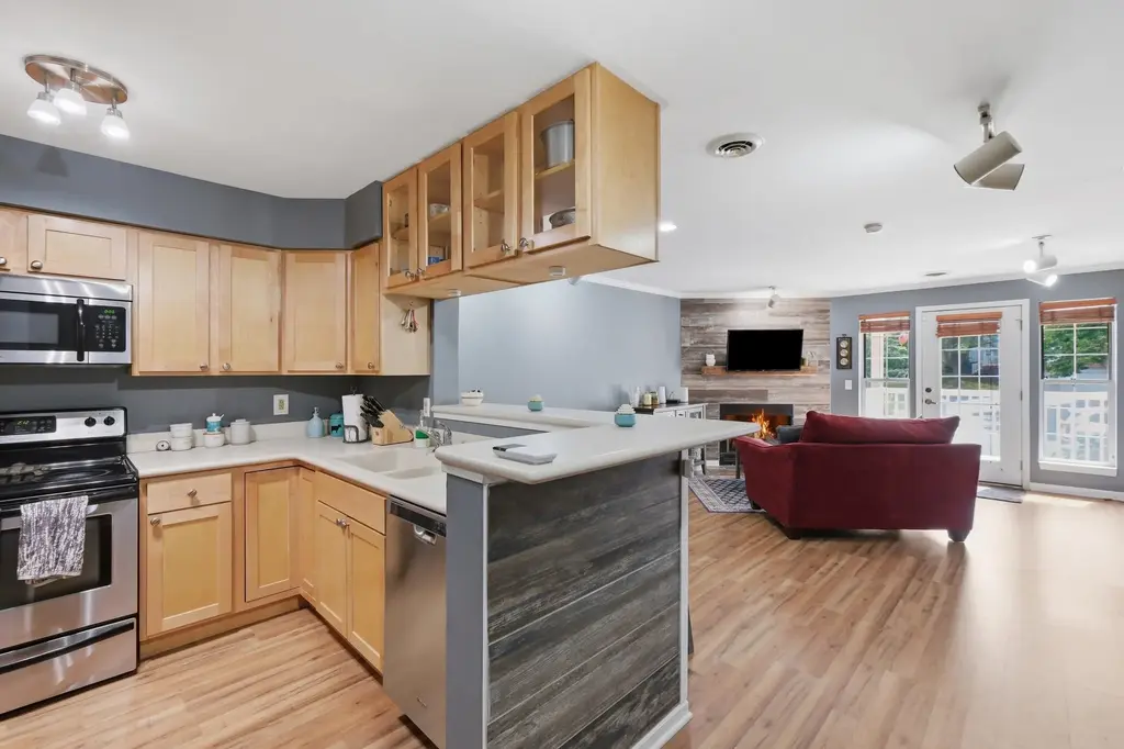 #2 - 806 Kottke Drive, Madison