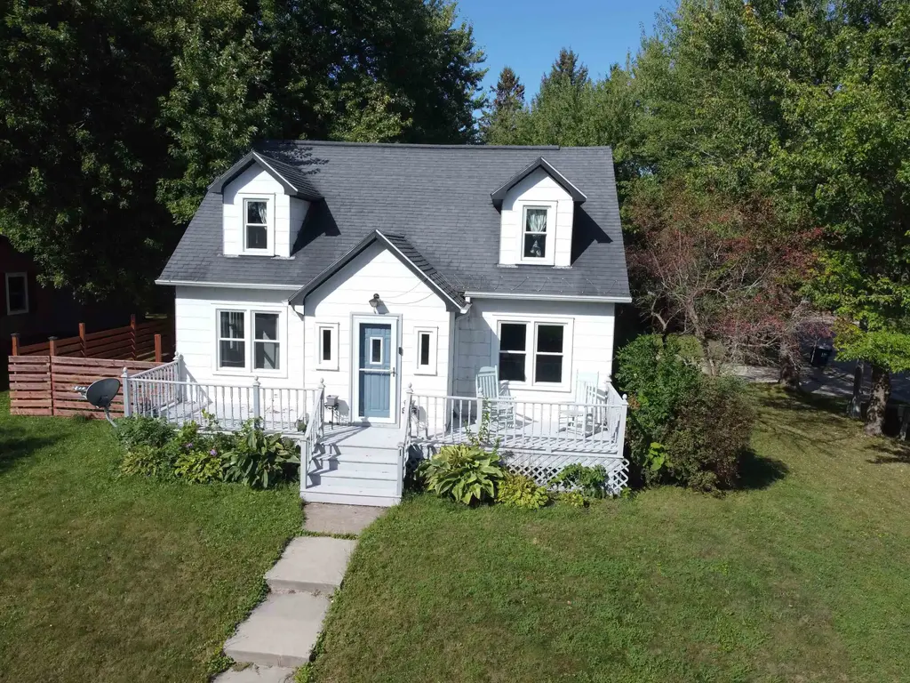 1 Madden Street, Mauston