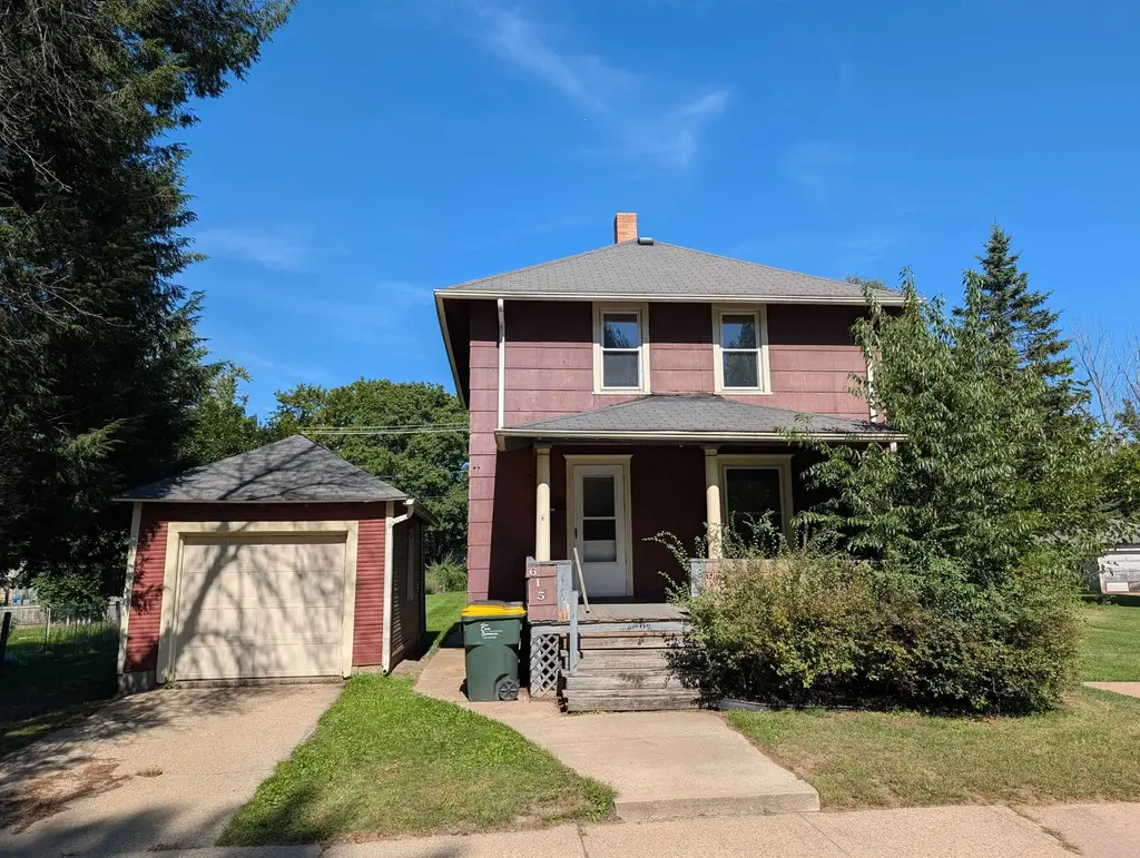 615 Division Street, Reedsburg