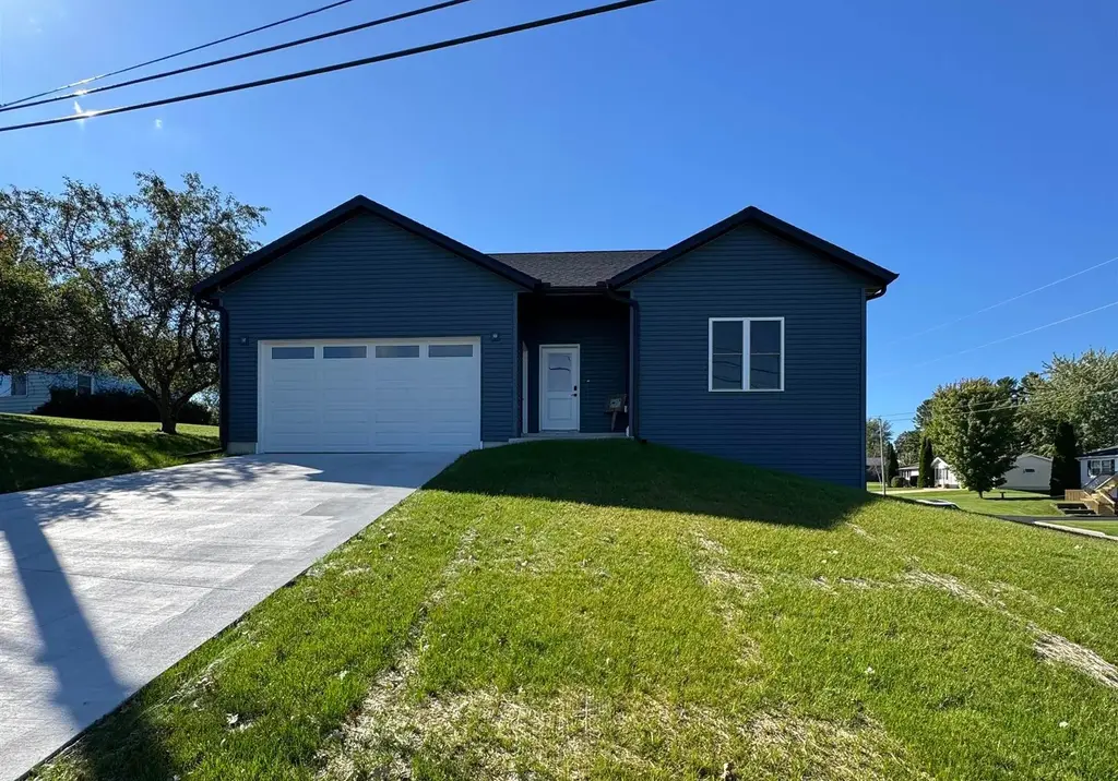 400 Hollander Street, Markesan