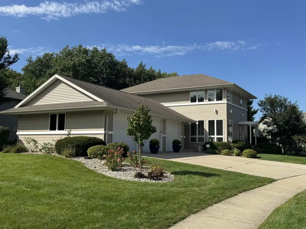 4101 Castlemoor Drive, Janesville