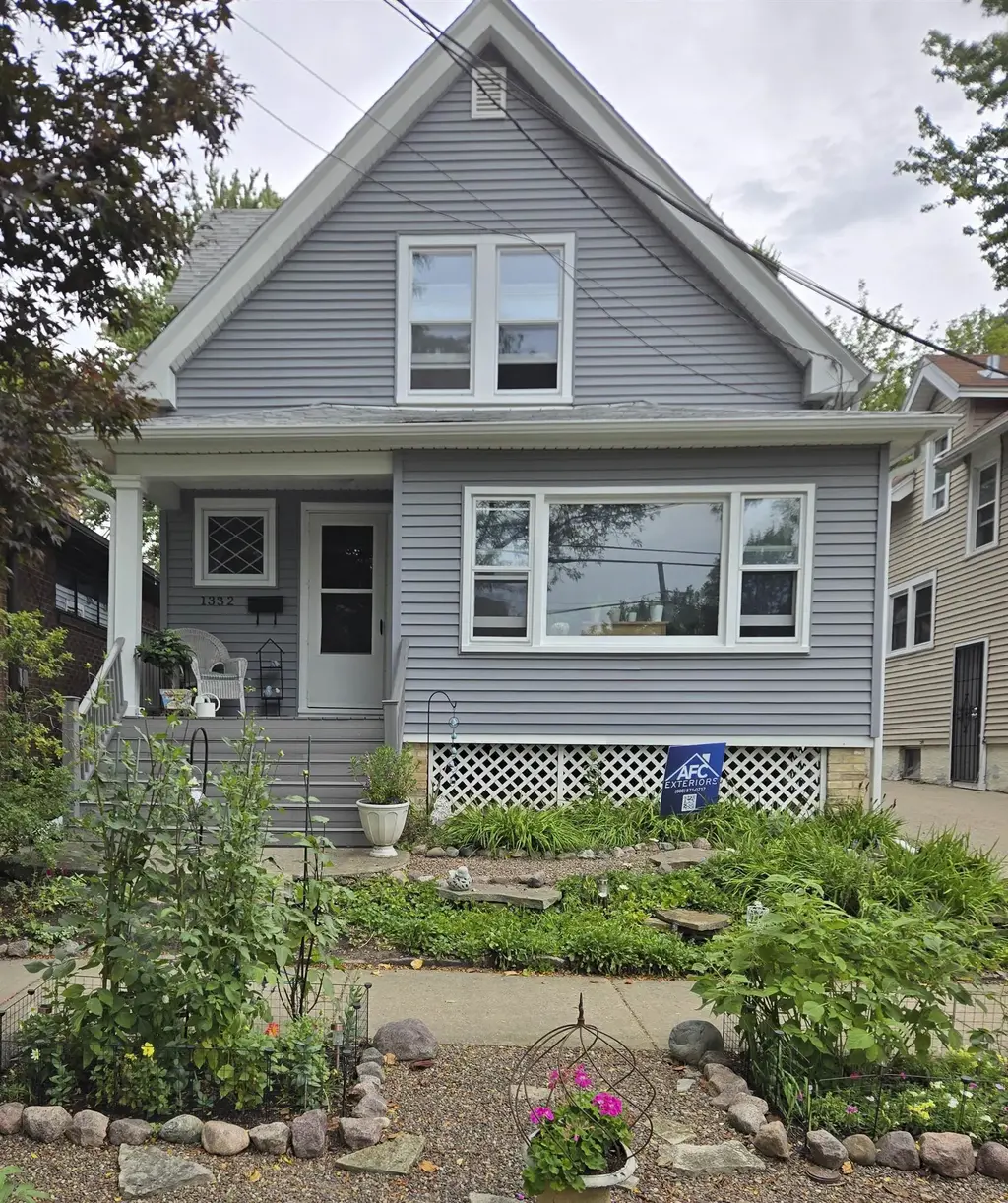 1332 E Mifflin Street, Madison