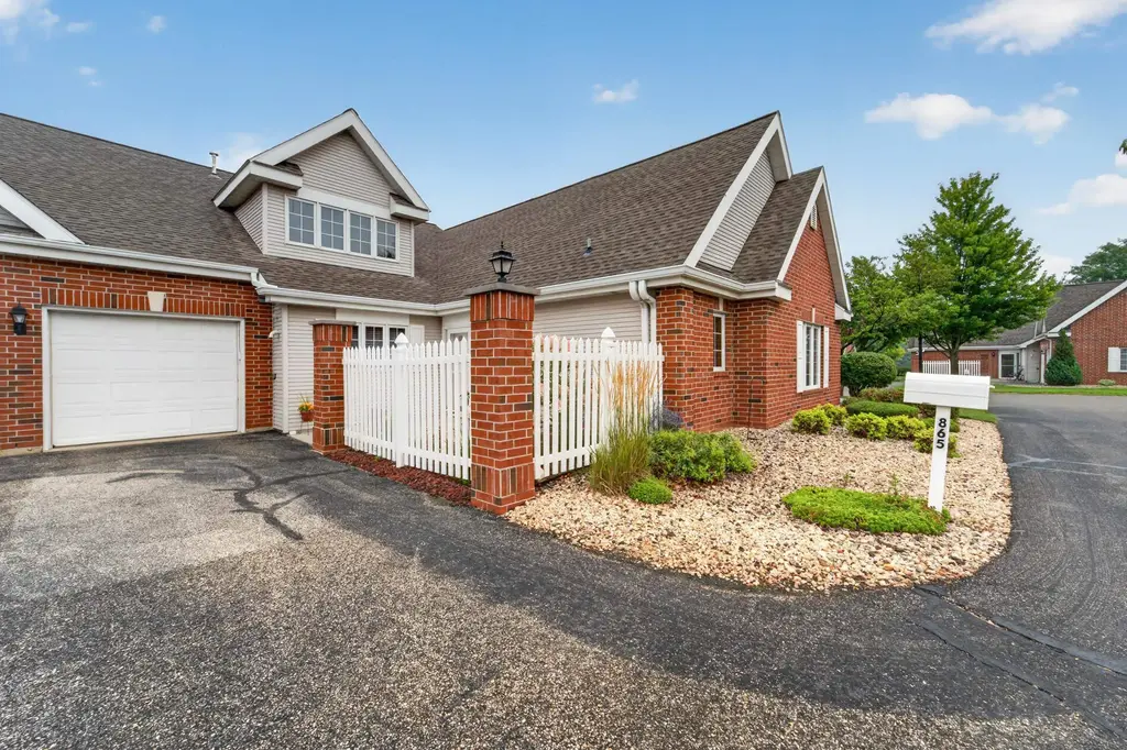 865 N High Point Road, Madison