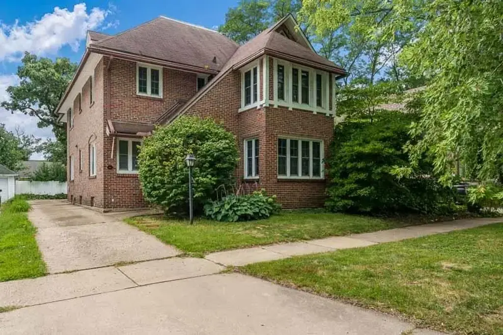 810 Chapin Street, Beloit