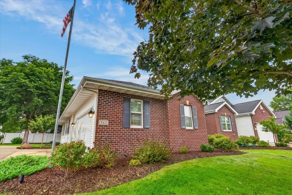 342 Blackberry Lane, DeForest