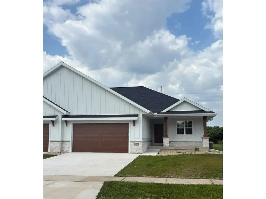 1127 Parkview Street, Cottage Grove