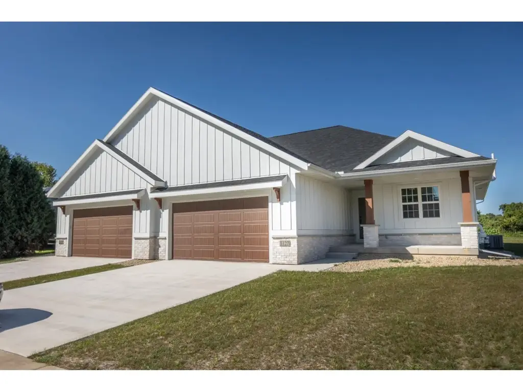 1127 Parkview Street, Cottage Grove