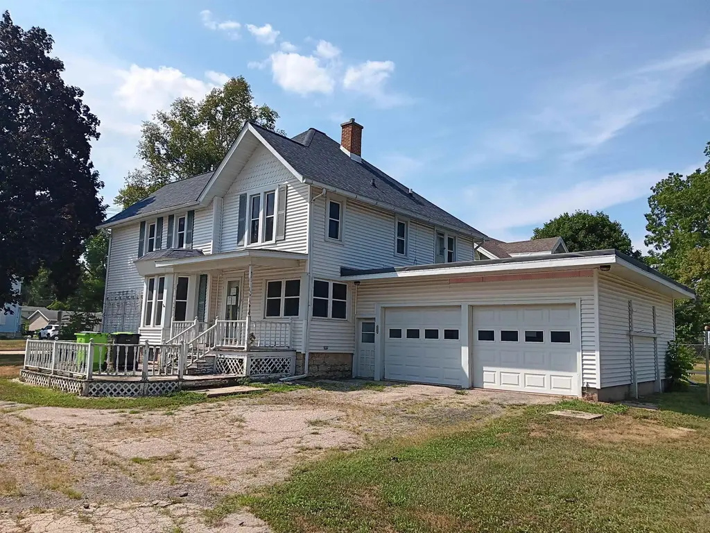212 Spring Street, Fox Lake