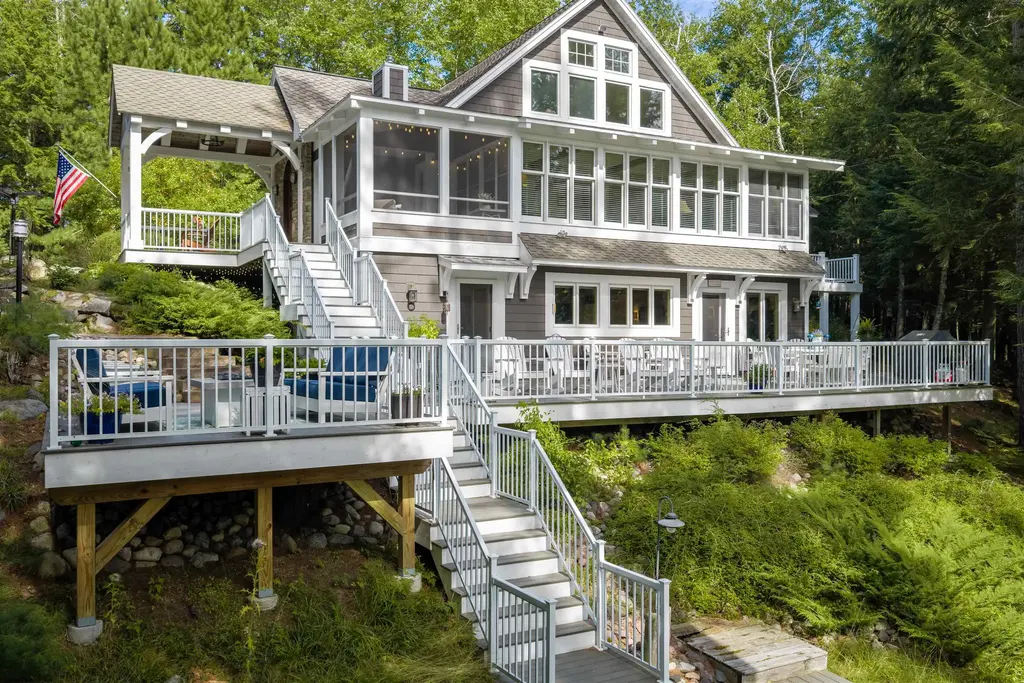 6279 Eagle Point Lane, Newbold