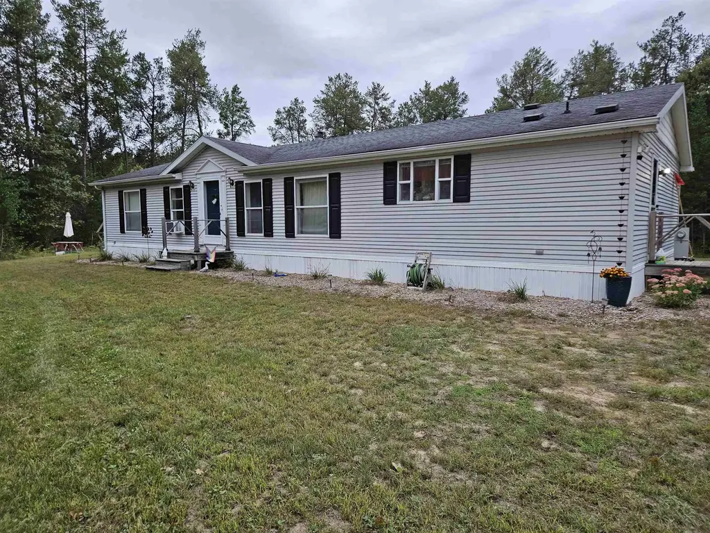 W5730 N Partridge Drive, Germantown