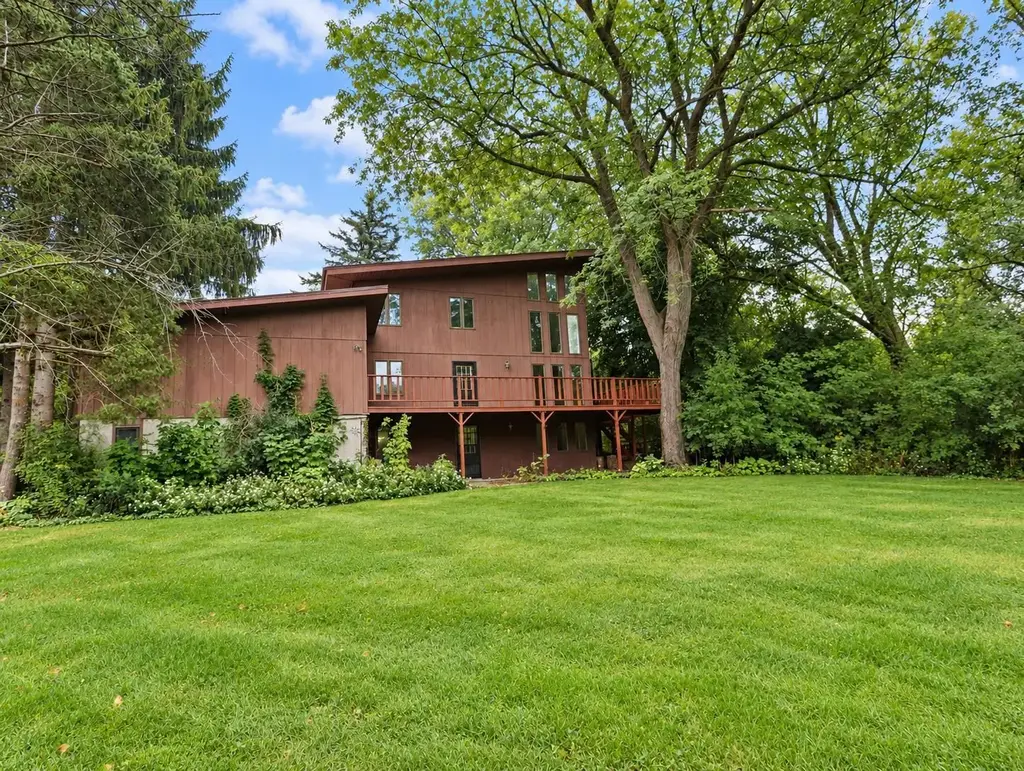 5519 Pheasant Hill Road, Monona