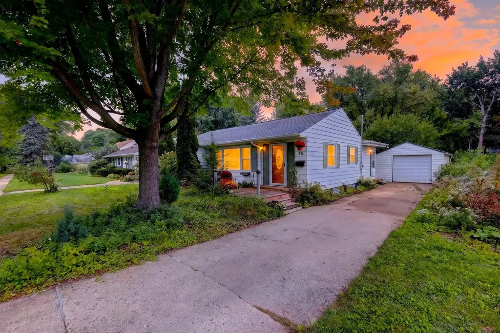 65 Merlham Drive, Madison