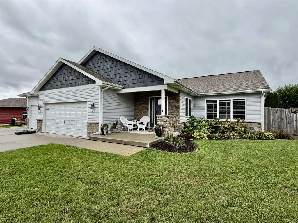 114 Clover Lane, Footville