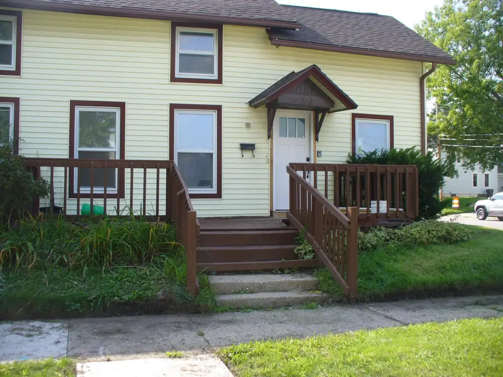 633 N Chatham Street, Janesville