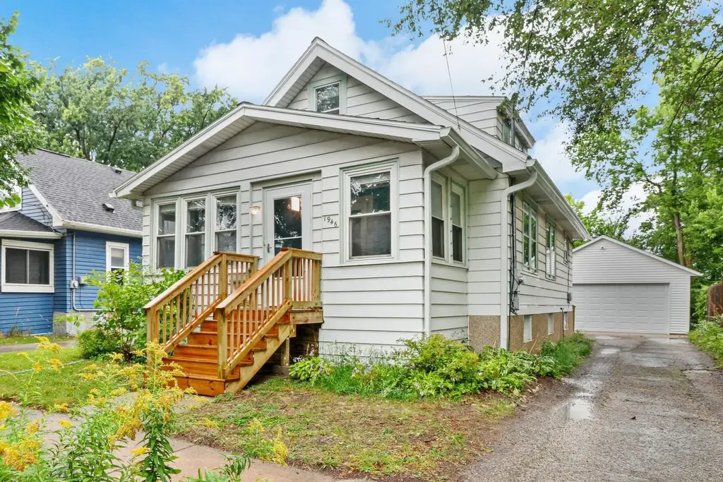 1946 E Dayton Street, Madison
