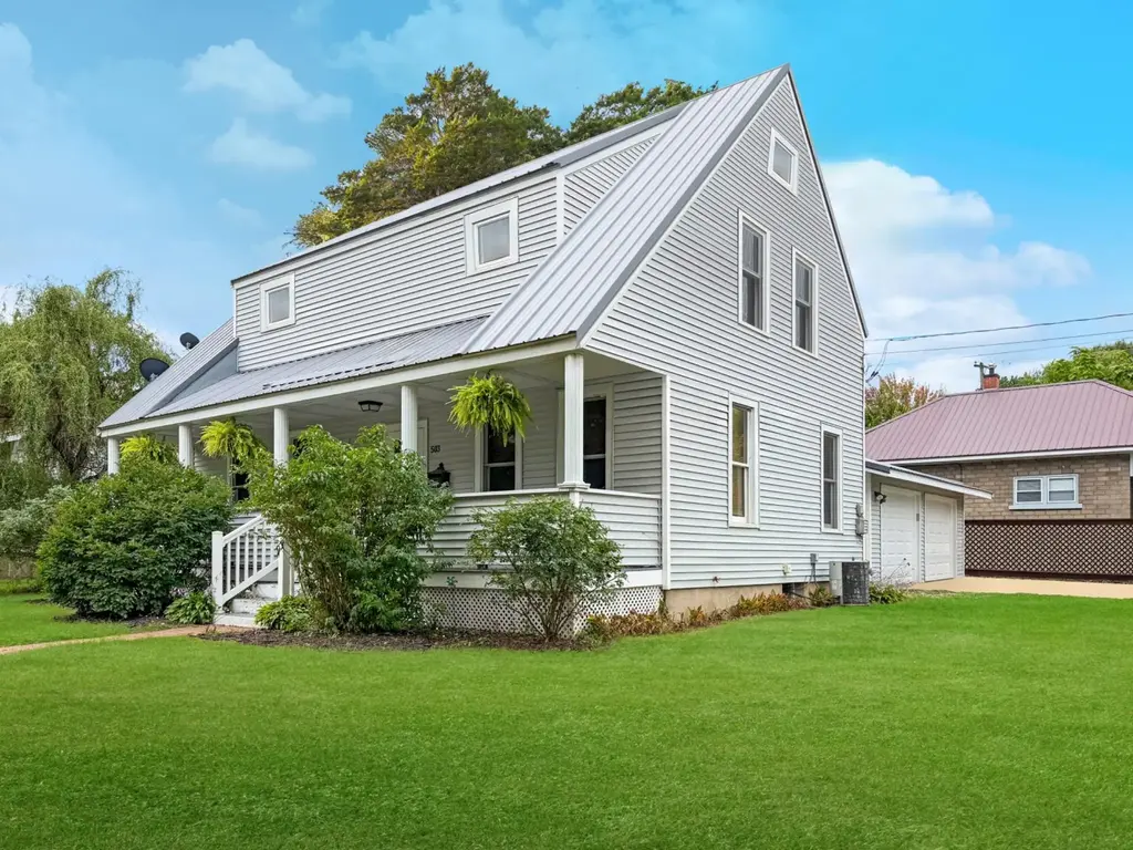 503 S Wacouta Avenue, Prairie du Chien