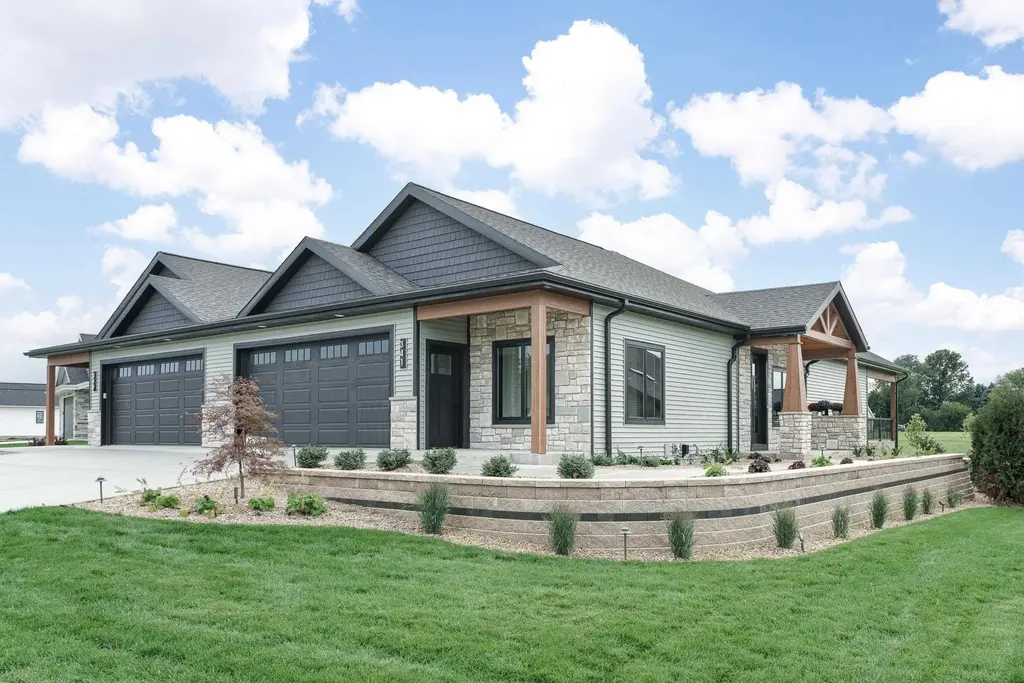 #17 - 341 Ridge View Drive, Milton