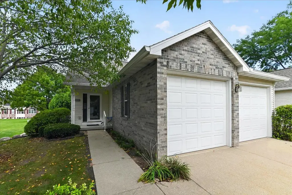 6322 Merritt Ridge, Madison