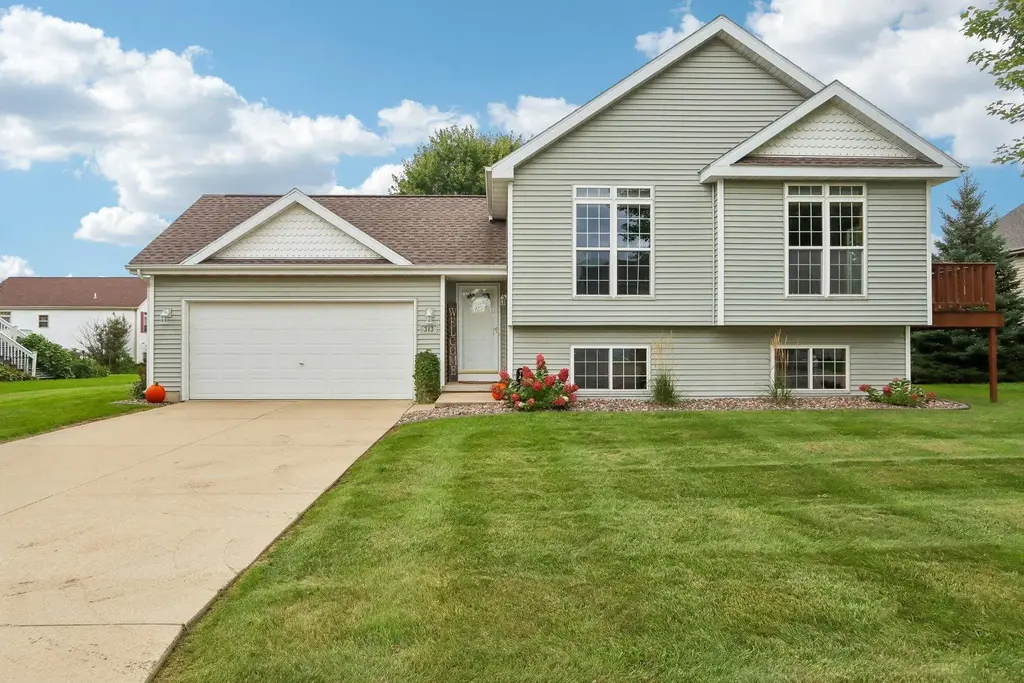 313 Santa Maria Drive, Arlington