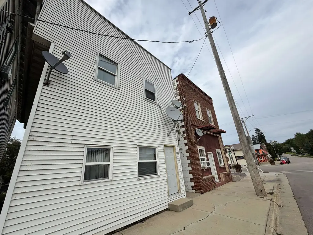105 W Main Street, Cazenovia