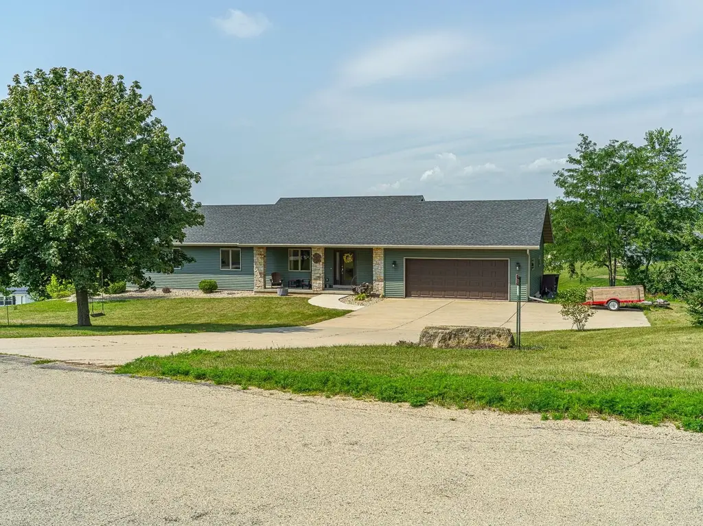 N3793 Jamberry Lane, Sylvester