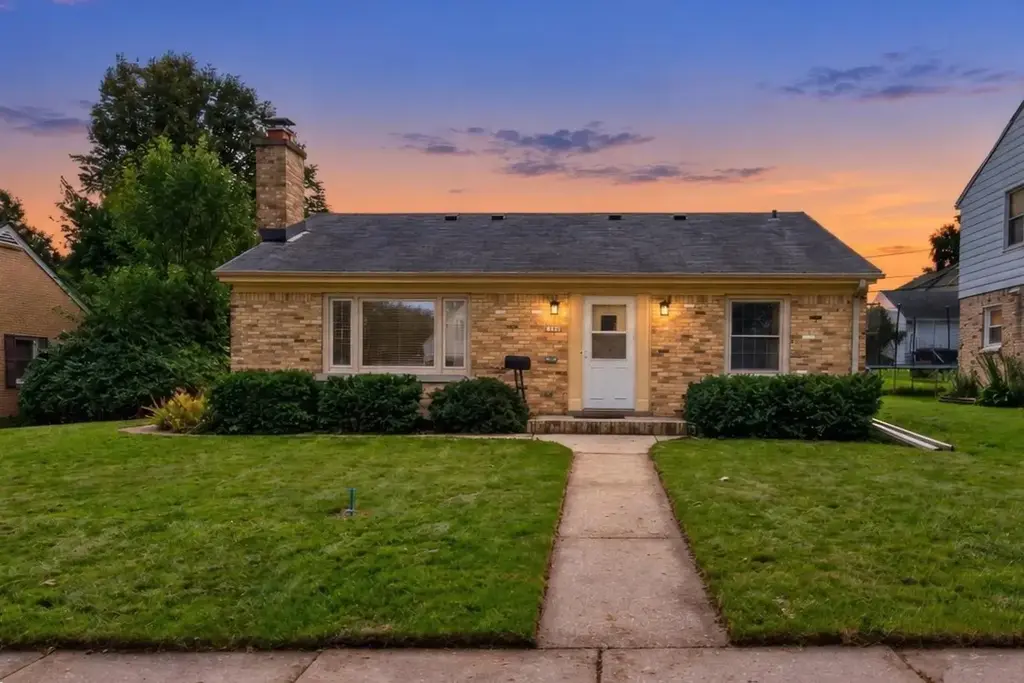 3765 E Bottsford Avenue, Cudahy