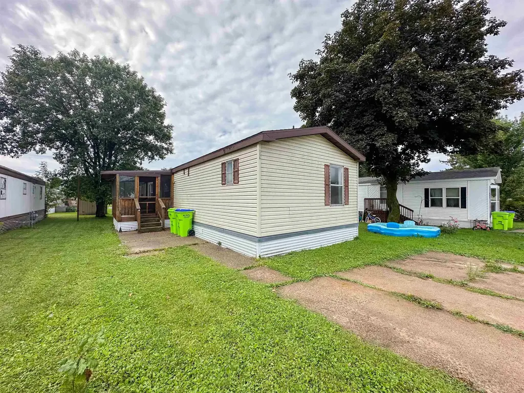 #156 - N3305 Cty Rd. M Road, West Salem