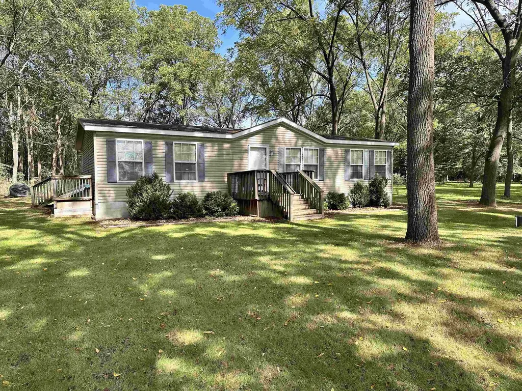 W4330 County Road C, Packwaukee