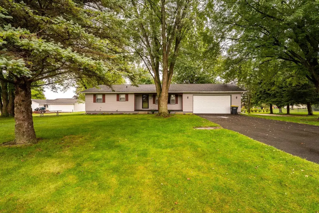 812 Eggleson Street, Tomah