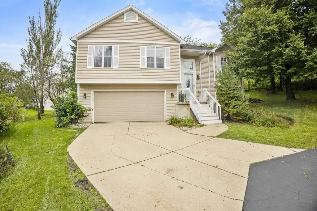5157 Ridge Oak Drive, Madison