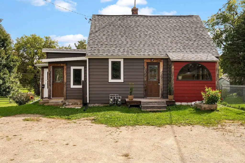 709 Beaver Street, Beaver Dam