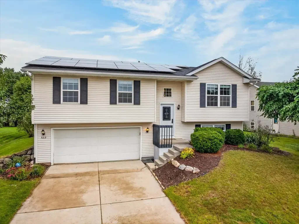 535 Sugar Avenue, Belleville