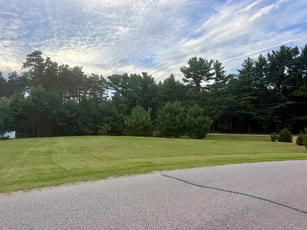 Lot 38 Red Pine, Delton