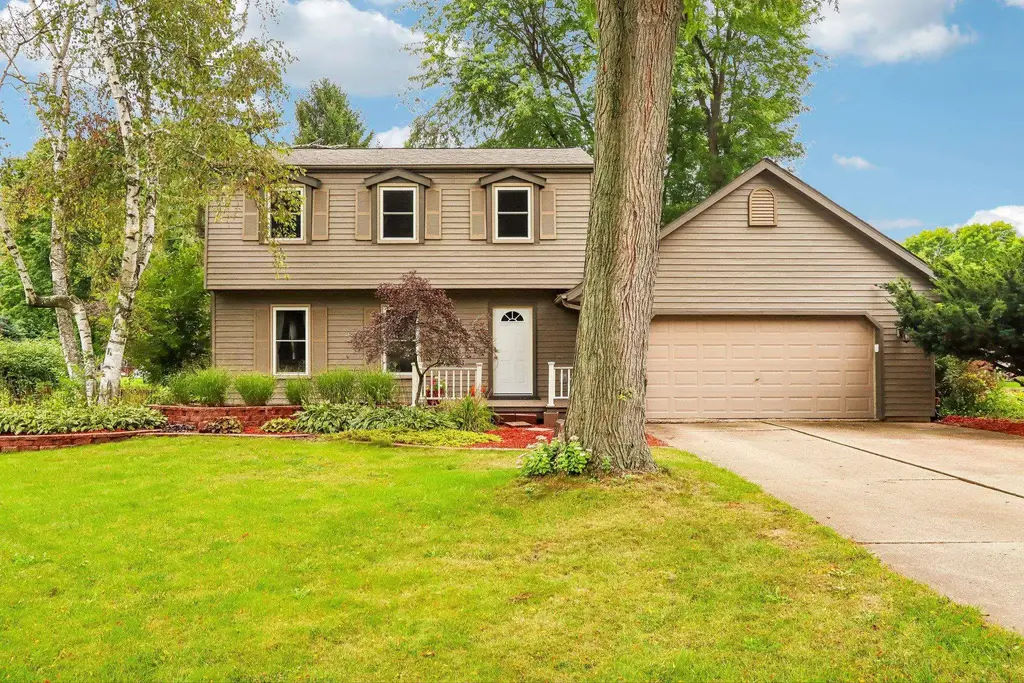 7134 S Hill Road, Windsor
