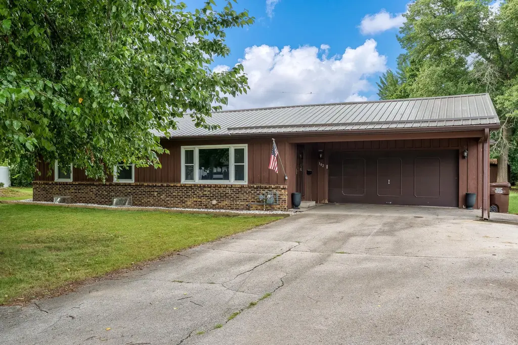 102 Bunn Drive, Other